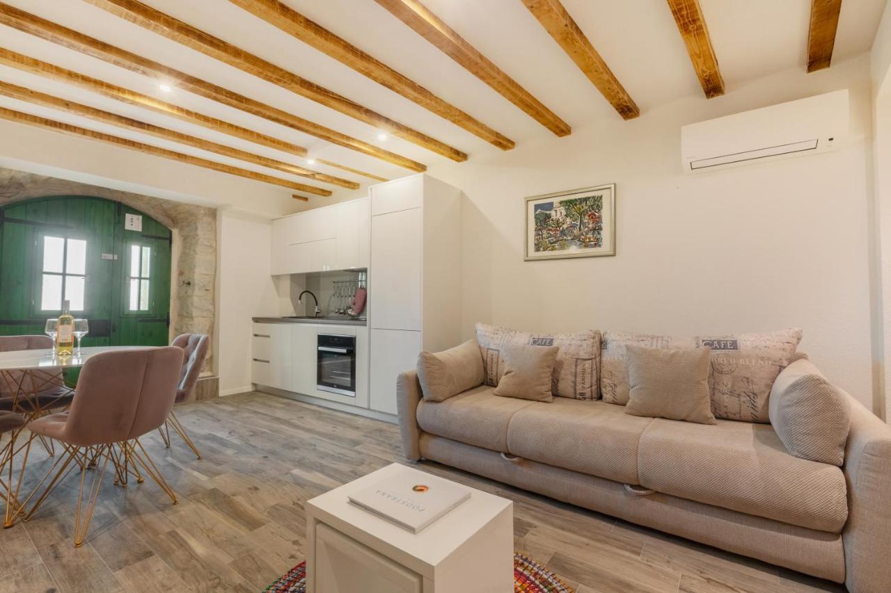 הוילה פודסטראנה Old Stone House Gp מראה חיצוני תמונה